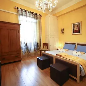 2* Affittacamere Casa Esvael